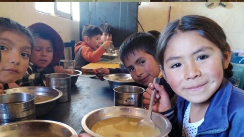 BOLIVIA_COMEDOR PEDREGAL.jpg